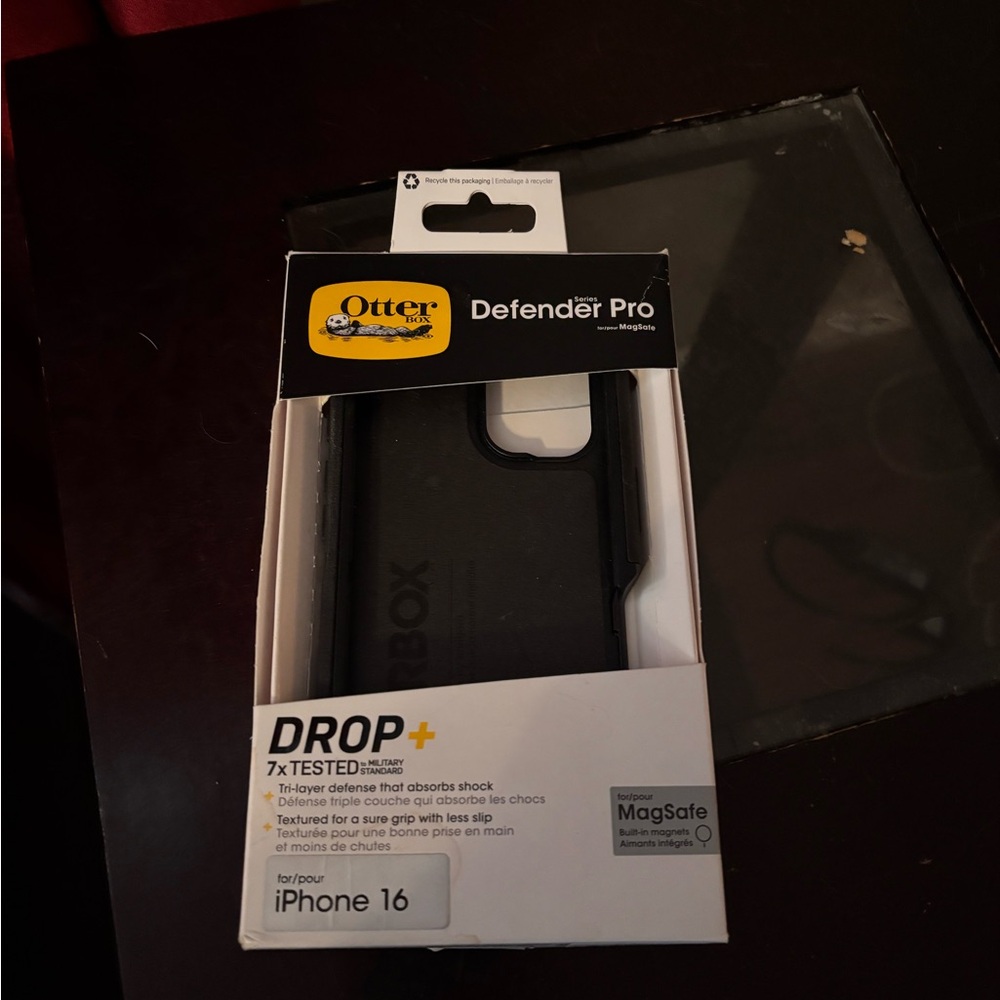 OtterBox Defender Pro MagSafe Case for iPhone 16 - Black